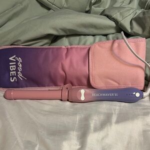 Beachwaver B1 Pink Curling Iron